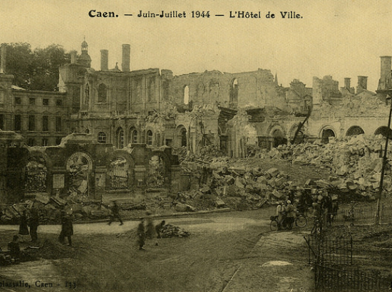 hôtel de ville détruit en 1944