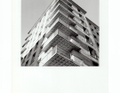 Les balcons d’angle des tours « Marine » avec leurs « s