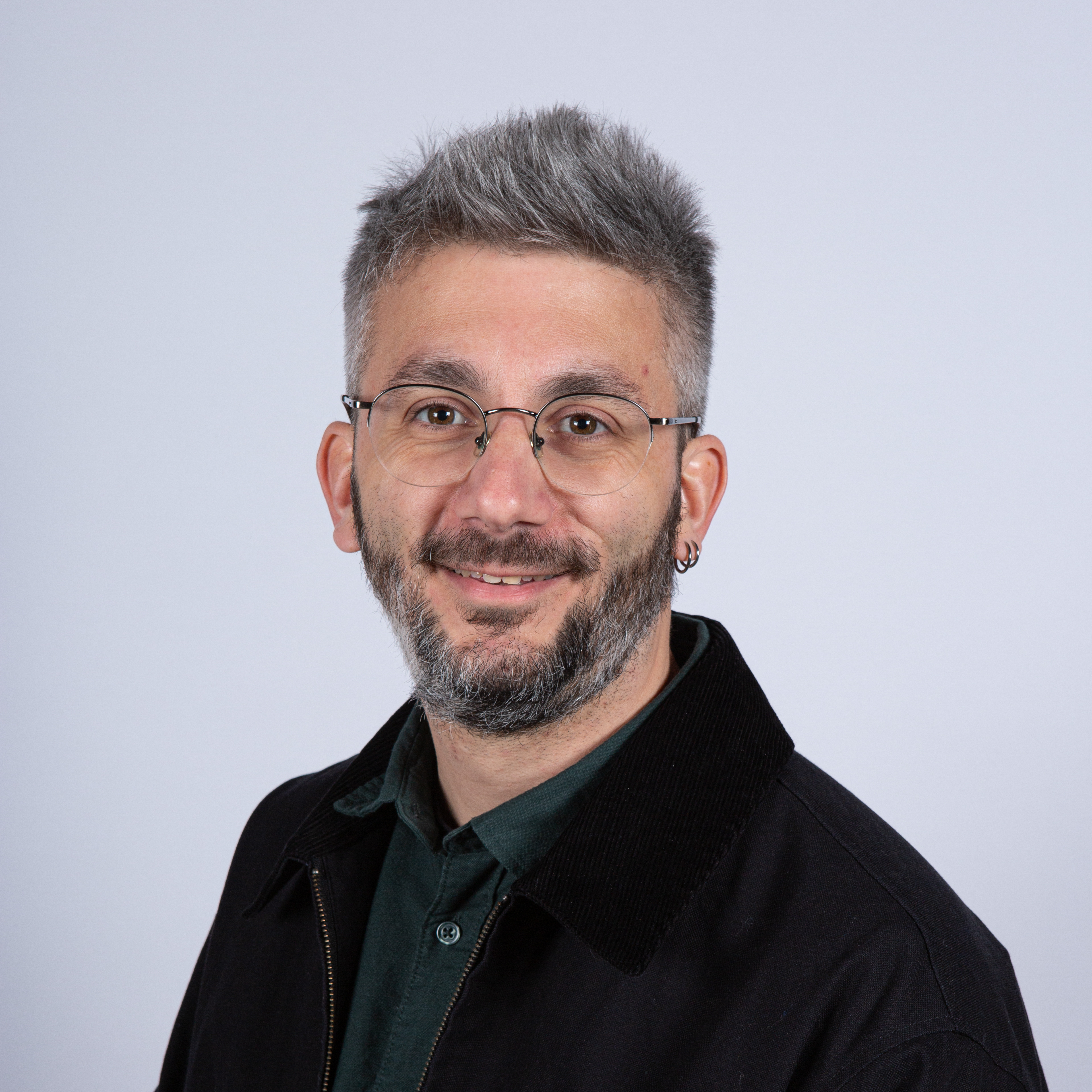 Portrait de Maxime Benatouil, conseiller municipal