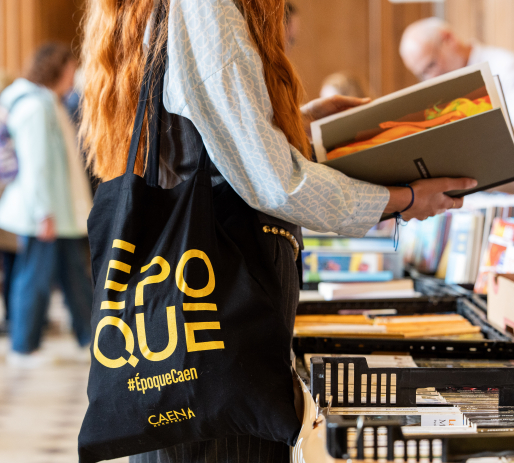 Jaune du salon du livre Epoque 