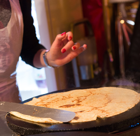 Crêpe en cours de confection © Ville de Caen / Pauline et Mehdi Photographie
